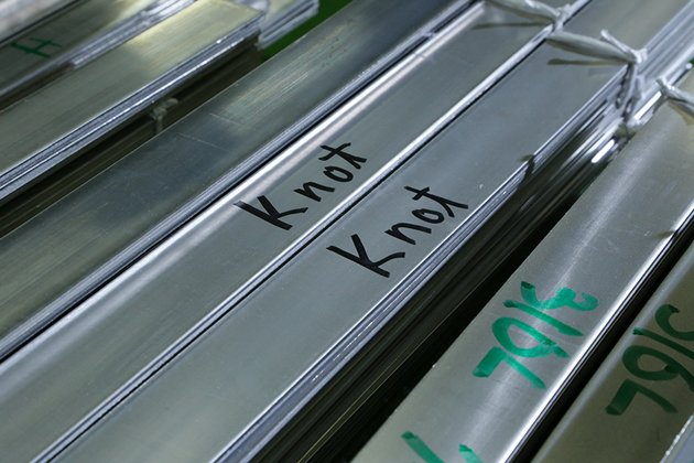 �K�тȂ��f�ނ̃s�A�X���~�����l�̓T�[�W�J���X�e�����X�����I�X�X��